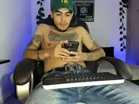 mikee scooth online show from 16, 3, 2025