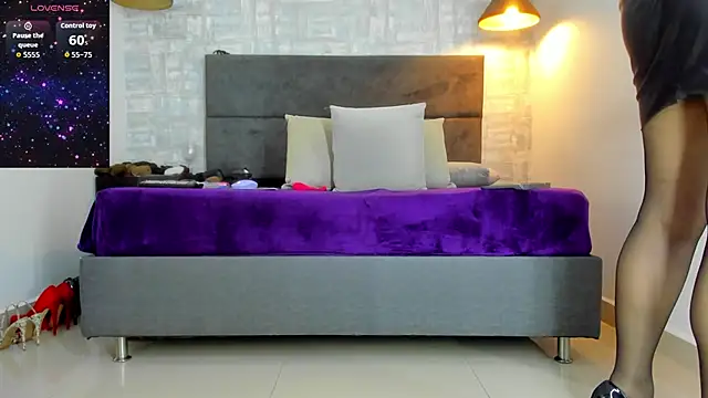 missnatash online show from 1, 12, 2025