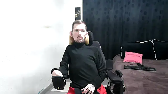 Sophia and Thomas online show from 1, 3, 2025