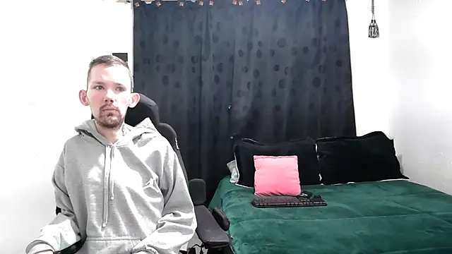 Sophia and Thomas online show from 19, 3, 2025