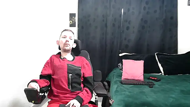 Sophia and Thomas online show from 13, 3, 2025