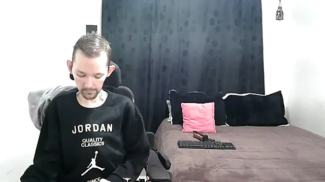 Sophia and Thomas online show from 21, 2, 2025