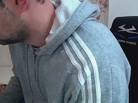 Snapshot of Leo_1617 chatting on 9, 2, 2026 Leo 1617 online show from 9, 2, 2026