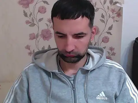 Snapshot of Leo_1617 chatting on 4, 3, 2026 Leo 1617 online show from 4, 3, 2026