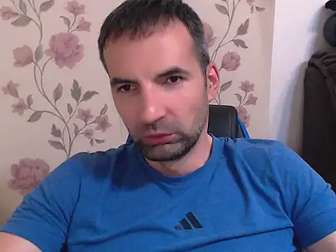 Snapshot of Leo_1617 chatting on 8, 7, 2026 Leo 1617 online show from 8, 7, 2026