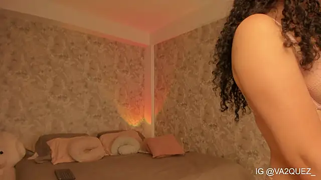 Heyloreley online show from 21, 2, 2026