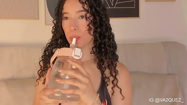 Heyloreley online show from 2, 12, 2025