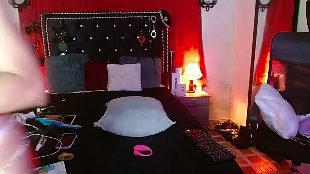 SamaraMartinez online show from 10, 10, 2025