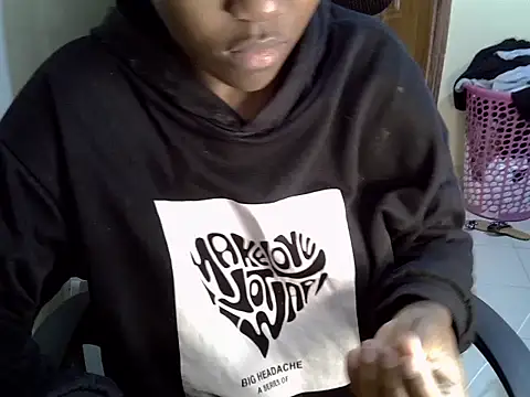 Caryyyl online show from 12, 4, 2026