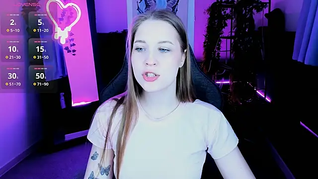 CuteMousee online show from 8, 11, 2025