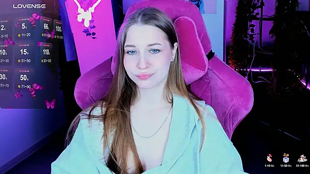 CuteMousee online show from 4, 10, 2025