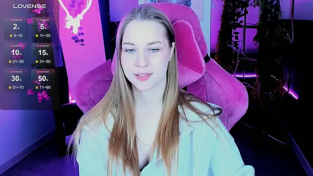 CuteMousee online show from 5, 10, 2025