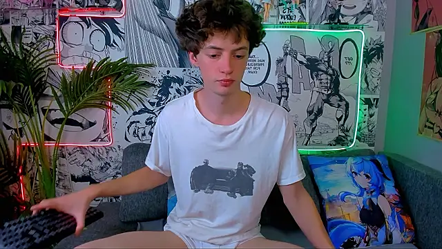 Snapshot of LukeSweet chatting on 9, 2, 2026 LukeSweet online show from 9, 2, 2026