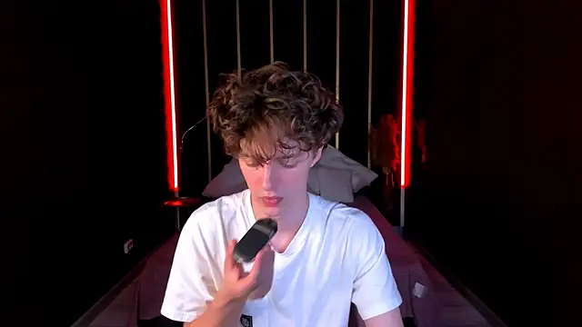 Snapshot of LukeSweet chatting on 30, 6, 2026 LukeSweet online show from 30, 6, 2026