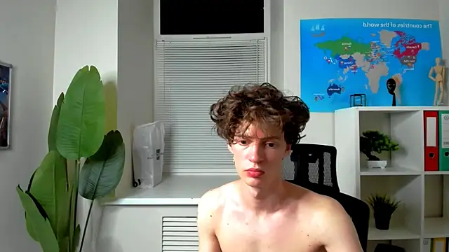 Snapshot of LukeSweet chatting on 15, 7, 2026 LukeSweet online show from 15, 7, 2026