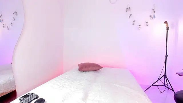 Snapshot of Sweetluna__ chatting on 5, 10, 2025 Sweetluna online show from 5, 10, 2025