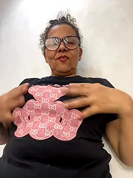 Nadia-melej online show from 25, 11, 2025