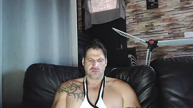 XxBigboybandxX online show from 27, 10, 2025