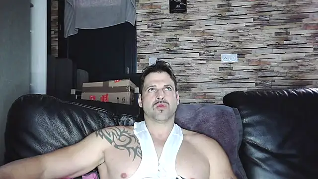 XxBigboybandxX online show from 11, 2, 2026