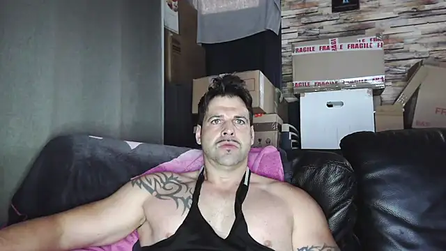 XxBigboybandxX online show from 11, 4, 2026