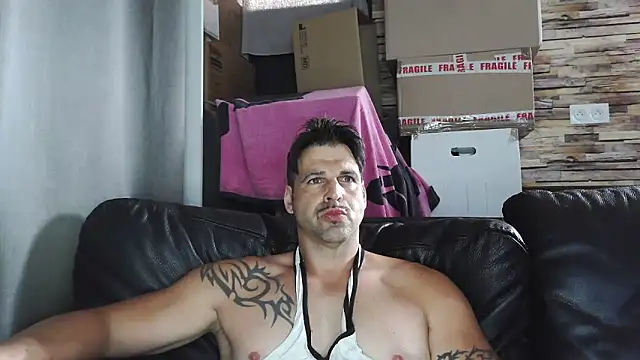 Snapshot of XxBigboybandxX chatting on 2, 6, 2026 XxBigboybandxX online show from 2, 6, 2026