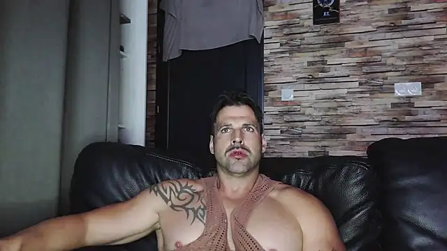 XxBigboybandxX online show from 2, 10, 2025