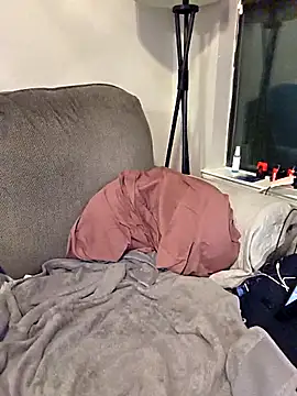 Snapshot of Icebearsticlese chatting on 26, 3, 2026 Icebearsticlese online show from 26, 3, 2026