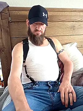 Snapshot of Icebearsticlese chatting on 11, 2, 2026 Icebearsticlese online show from 11, 2, 2026