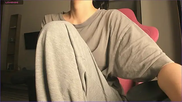 sweetiebunny22 online show from 18, 2, 2026