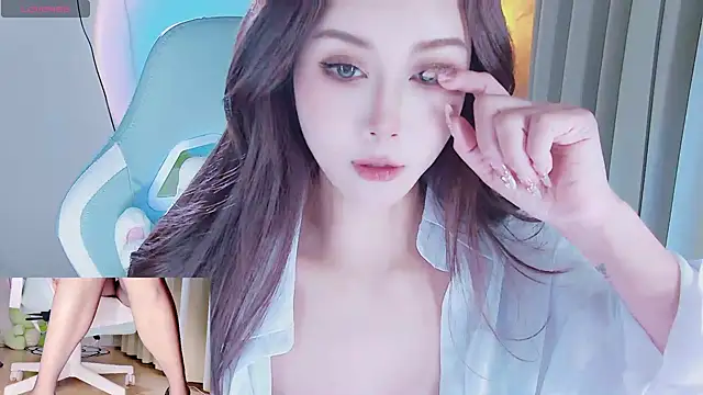 Snapshot of NaNababy- chatting on 7, 1, 2025 NaNababy- online show from 7, 1, 2025