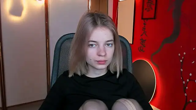 TinaDavil online show from 10, 9, 2025