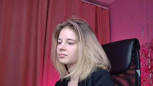 TinaDavil online show from 10, 2, 2026