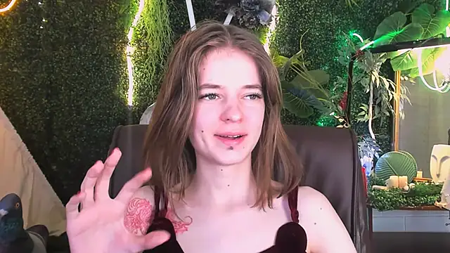 TinaDavil online show from 25, 2, 2025