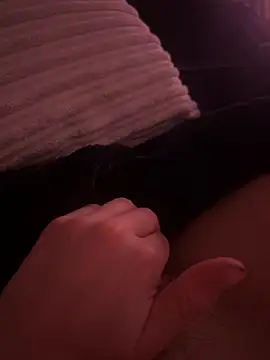 Snapshot of hornygirl98989 chatting on 2, 11, 2025 hornygirl98989 online show from 2, 11, 2025