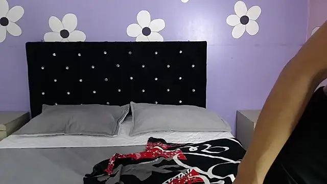 karolinee 66  online show from 5, 2, 2026