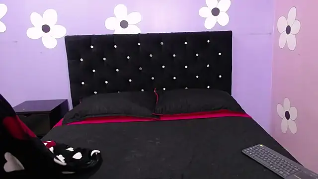 karolinee 66  online show from 26, 2, 2026