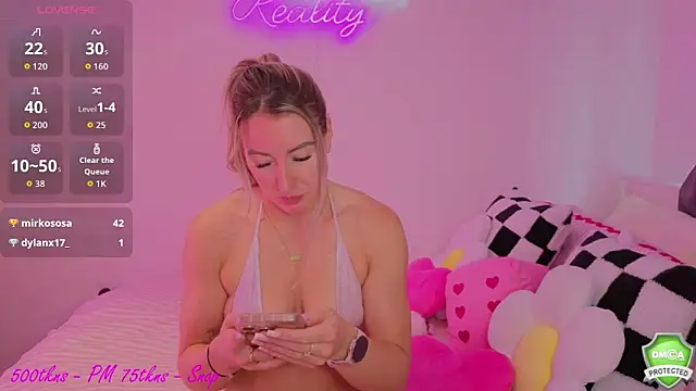 Snapshot of Daisydelicious chatting on 11, 6, 2026 Daisydelicious online show from 11, 6, 2026
