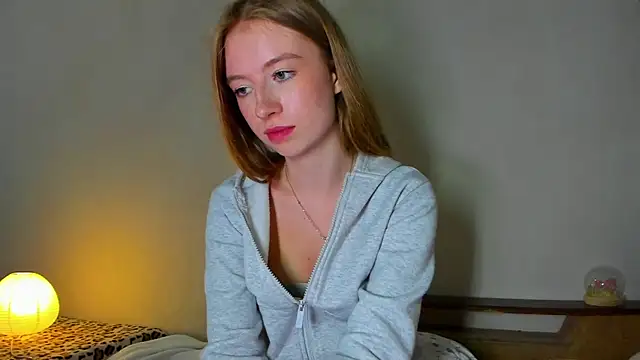 Snapshot of minidivaa_ chatting on 11, 5, 2026 minidivaa online show from 11, 5, 2026