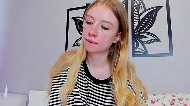 minidivaa  online show from 16, 2, 2025