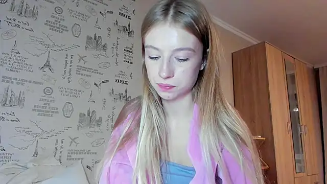 minidivaa  online show from 13, 10, 2025