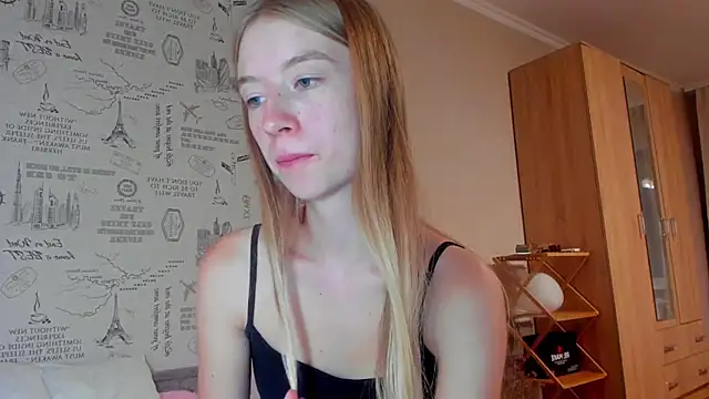 minidivaa  online show from 23, 9, 2025