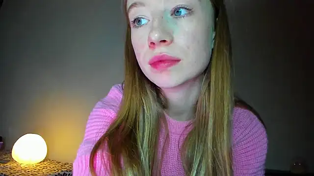 Snapshot of minidivaa_ chatting on 22, 4, 2026 minidivaa online show from 22, 4, 2026
