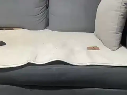 4small4inchlol online show from 22, 3, 2025