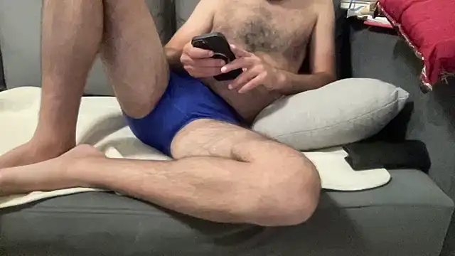 4small4inchlol online show from 18, 6, 2026