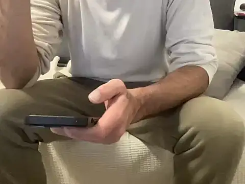 4small4inchlol online show from 19, 3, 2026