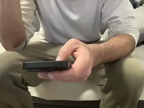 4small4inchlol online show from 24, 3, 2026