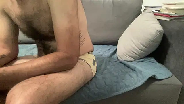 4small4inchlol online show from 6, 7, 2026