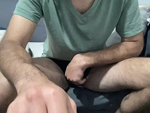 4small4inchlol online show from 16, 3, 2025