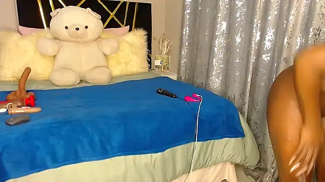 MissBigNipples online show from 16, 5, 2026