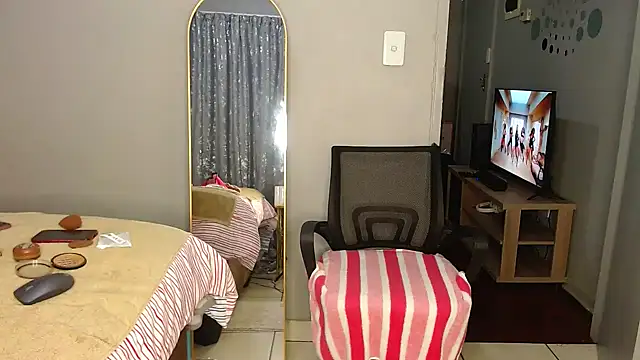 MissBigNipples online show from 16, 4, 2026